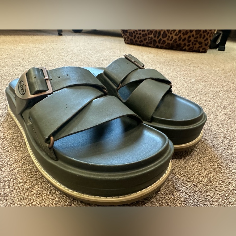 Platform Slide Sandals in Olive Green - Unbranded
